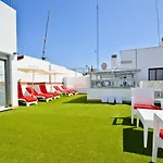 The Zentral Arenal Suites